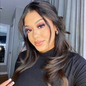 Meet your Posher, Aliza